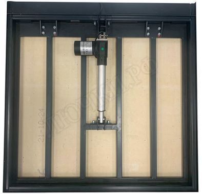 Напольный люк с электроприводом 750*1350 Напольный люк с электроприводом 750*1350